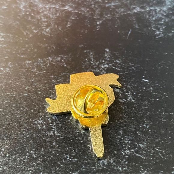 Nevertheless She Persisted Enamel Pin/ Brooch - Picture 4 of 5